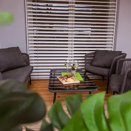 Apartma Sofija, Moravski Dvori